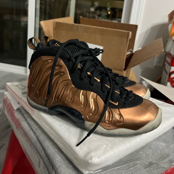 metallic copper foamposite